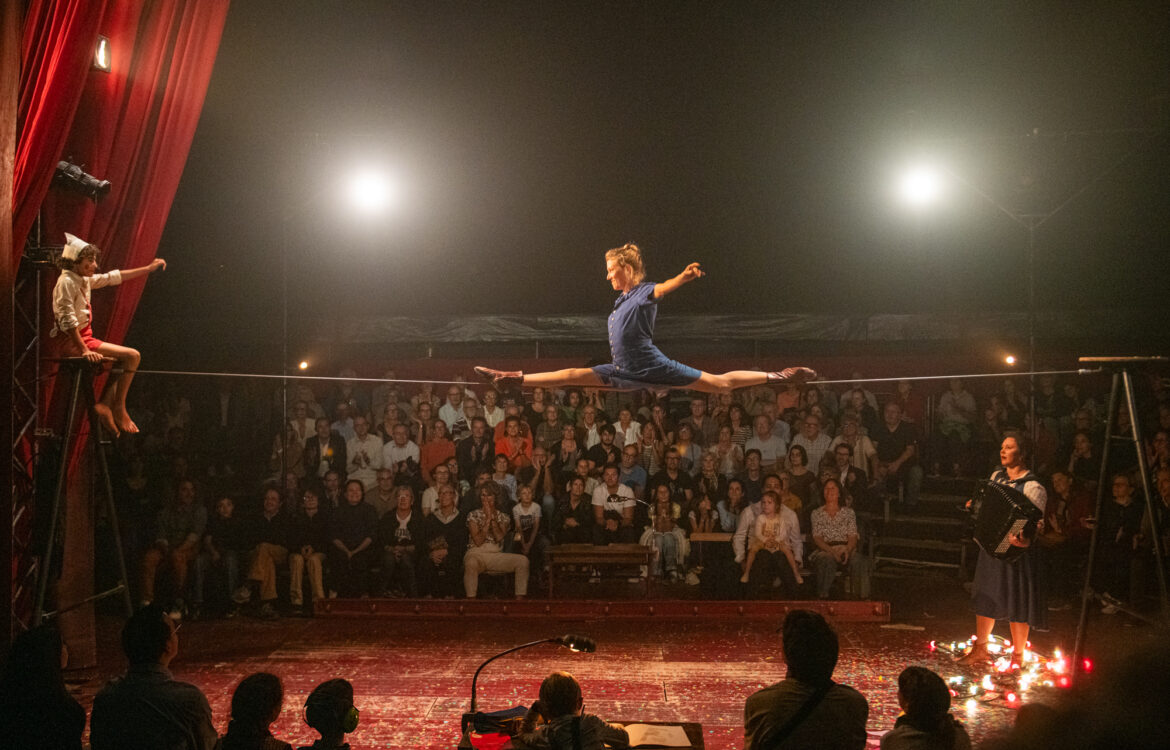 Reportage photo : « Hourvari » du Cirque Rasposo